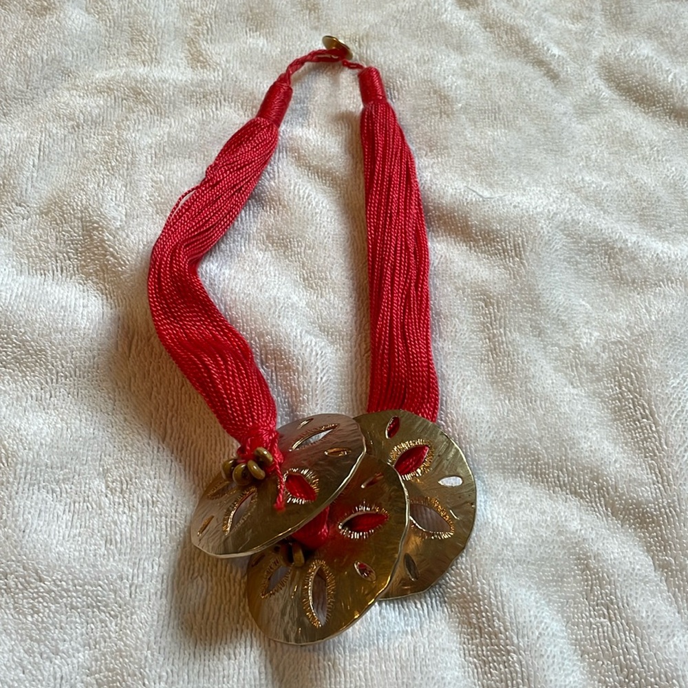 starfish gold toned coral string necklace